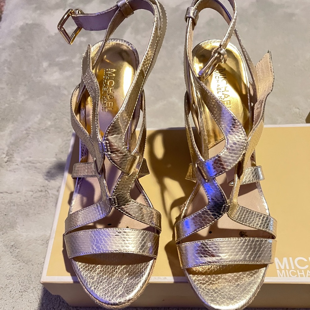 Michael Kors Palm Beach Espadrille in Gold